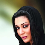 Single Iranian woman in BURBANK, California, United States